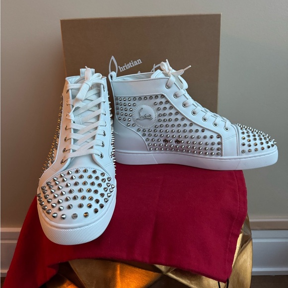NWT Christian Louboutin Louis Allover Spikes Leather Sneakers in White, Size 10 - Picture 9 of 17